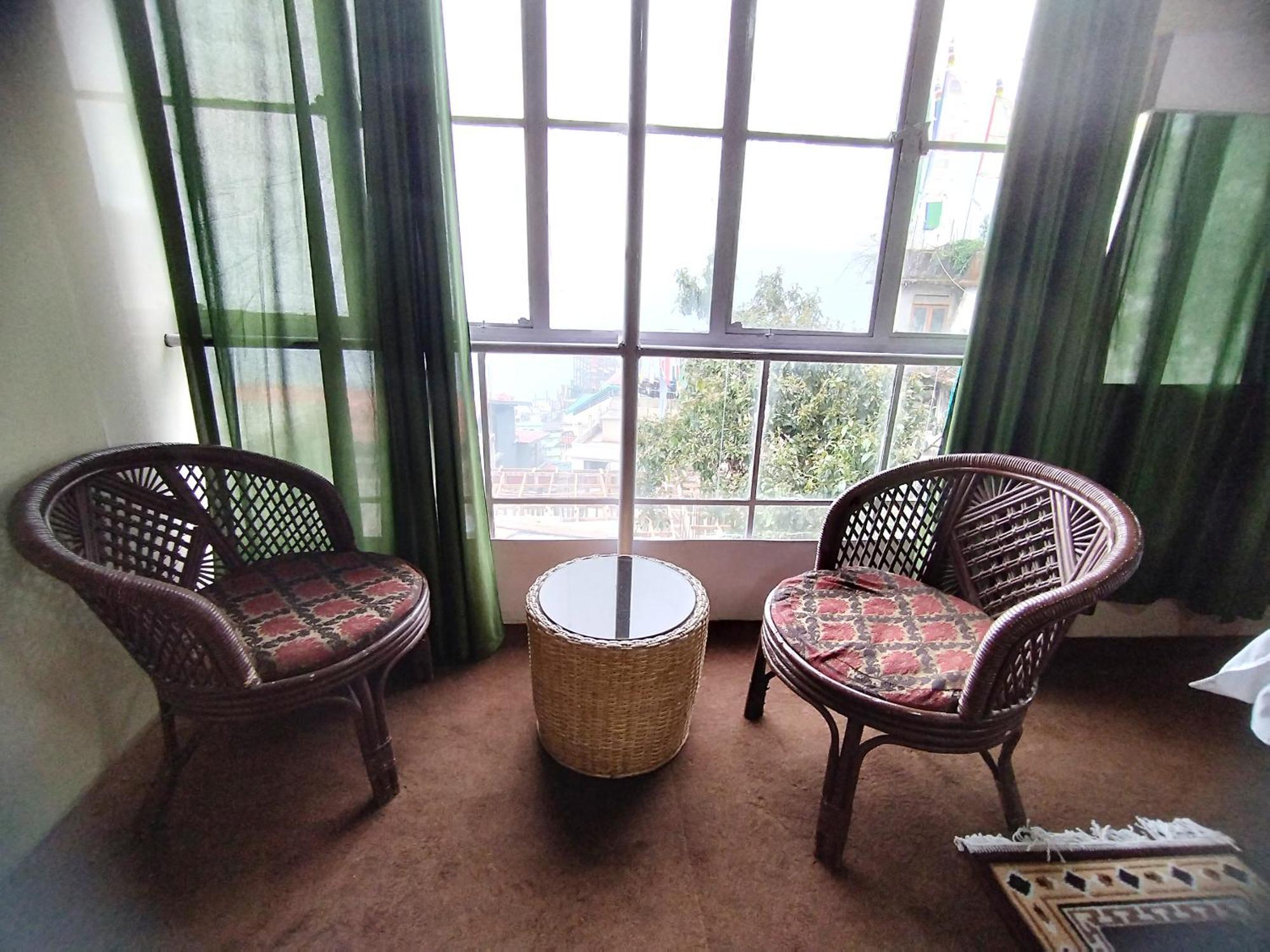 Bamboo Grove Hotel Gangtok Exterior photo