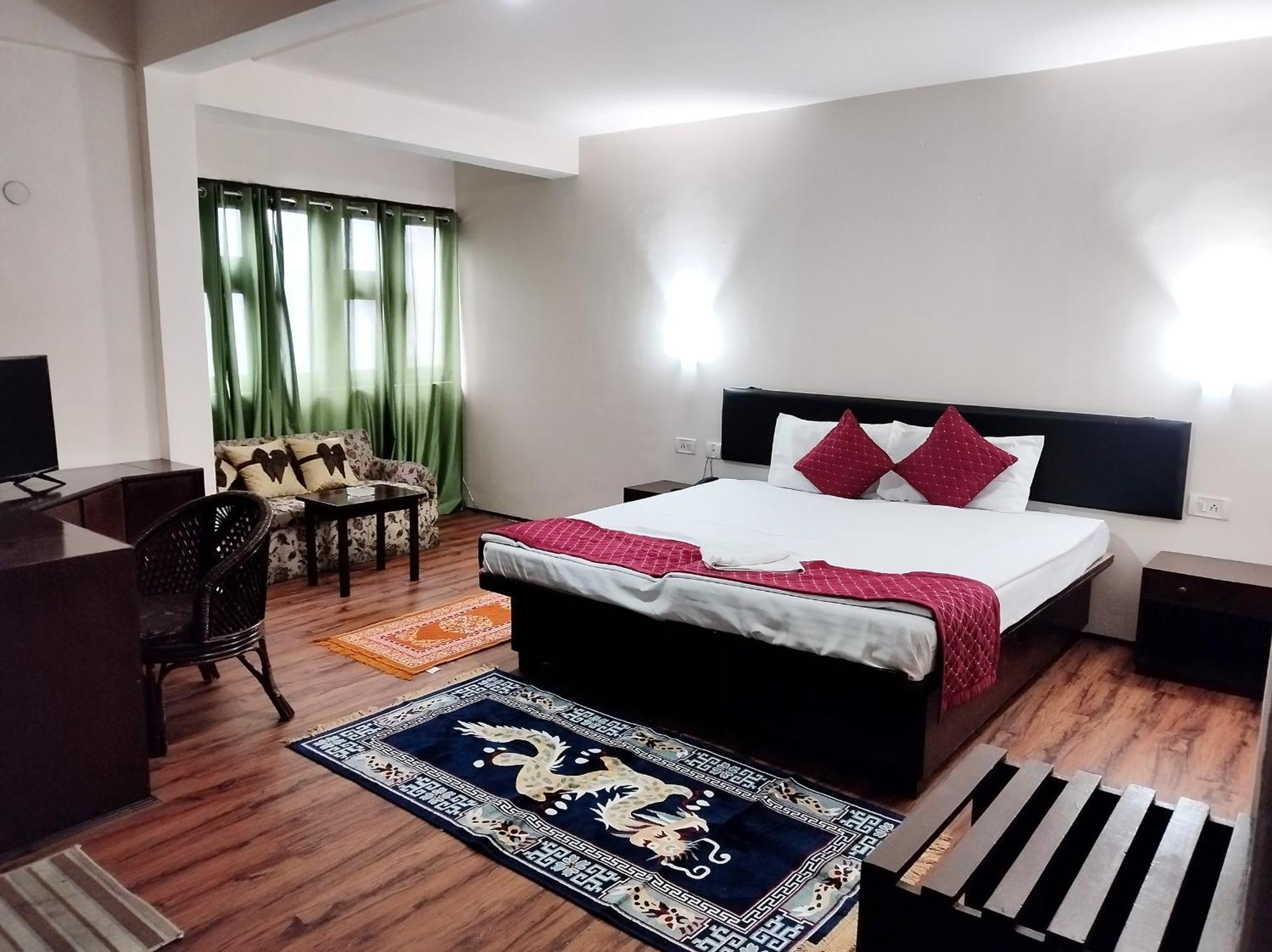 Bamboo Grove Hotel Gangtok Exterior photo